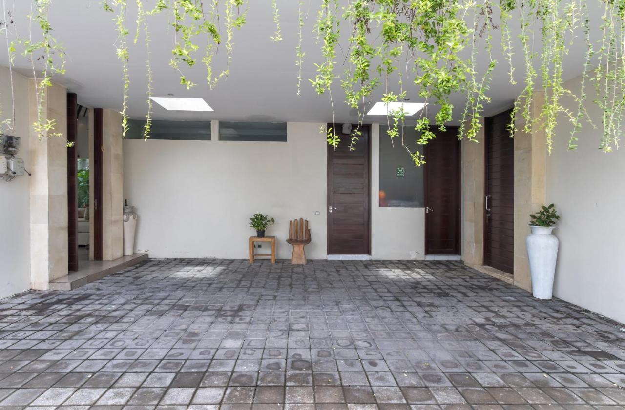 Villa Alice By Villa Finder Seminyak  Ngoại thất bức ảnh