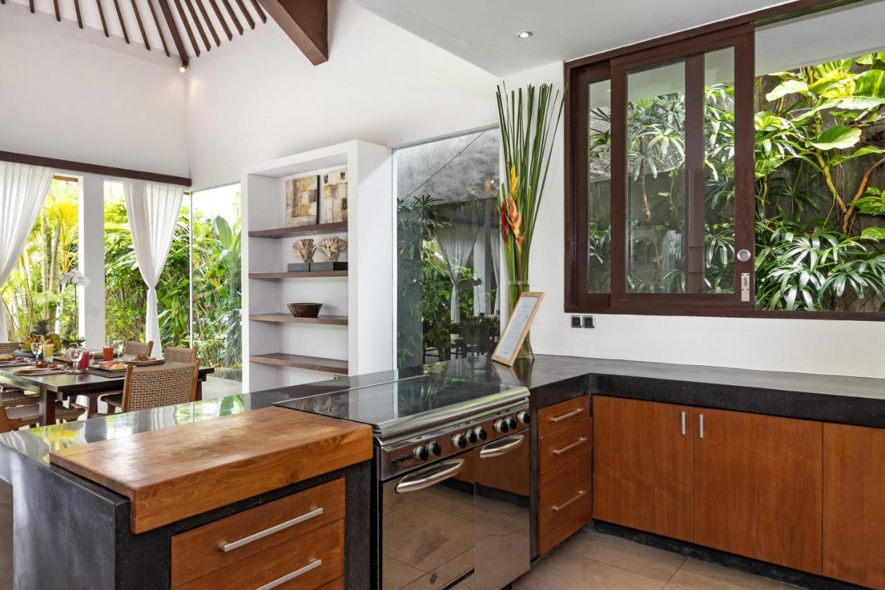 Villa Alice By Villa Finder Seminyak  Ngoại thất bức ảnh
