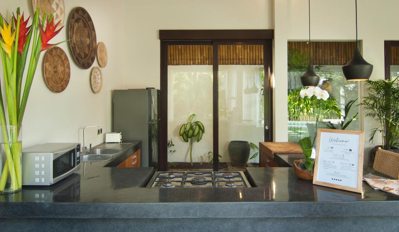 Villa Alice By Villa Finder Seminyak  Ngoại thất bức ảnh