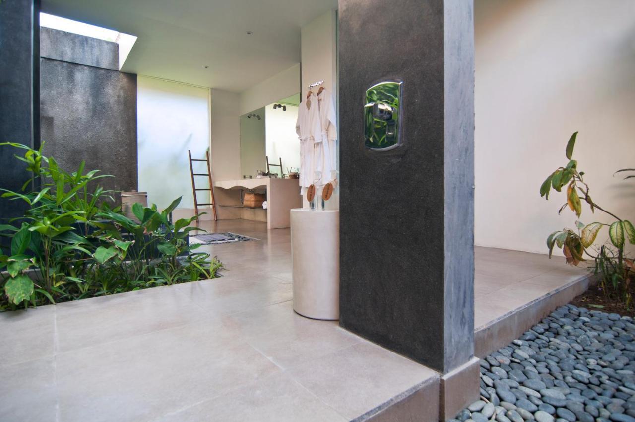 Villa Alice By Villa Finder Seminyak  Ngoại thất bức ảnh